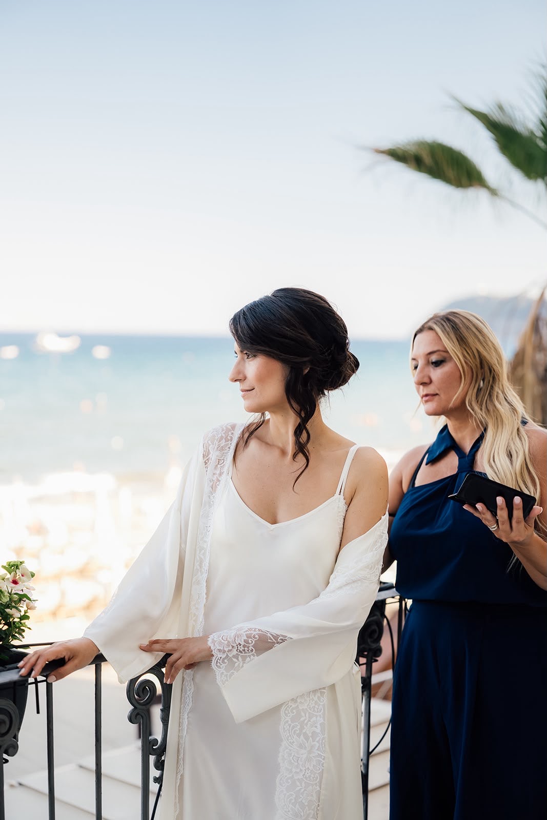 Raccolto morbido e make-up sposa: gli ultimi dettagli
